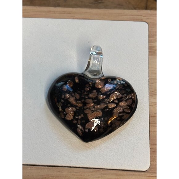 Heart-Shaped Glass Pendant With Gold Flecks - Picture 6 of 6